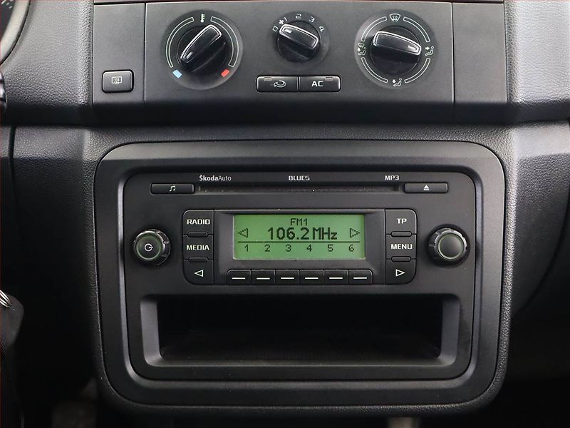 Škoda Fabia (2011) 1.4 16V, LPG, Serv.kniha - fotka 9 z 11