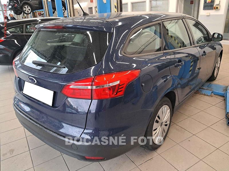 Ford Focus (2016) 1.5 D, ČR, servis.kniha - fotka 2 z 3
