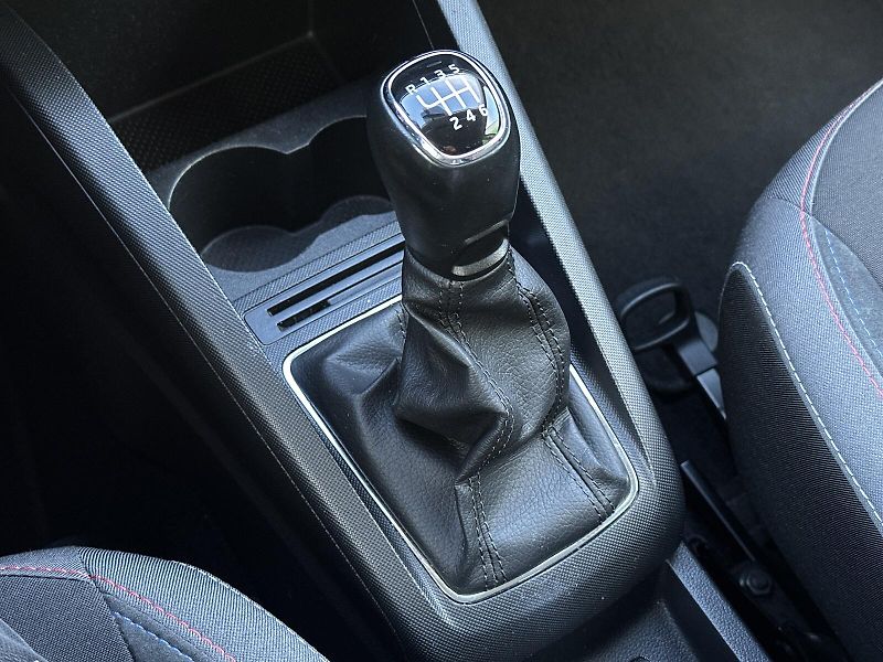 Škoda Fabia 1.0TSi Style PLUS 110PS KAMERA - fotka 30 z 38