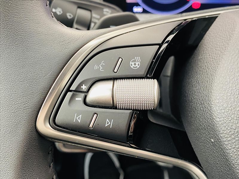 Škoda Superb 2,0 TDI 110kW DSG Selection - fotka 23 z 29