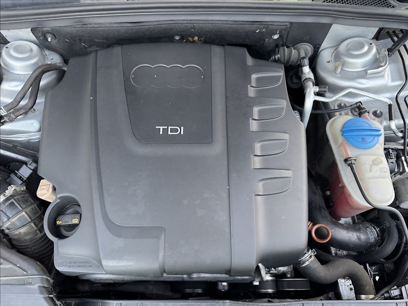 Audi A4 2,0 TDI 105kW AVANT - fotka 43 z 50
