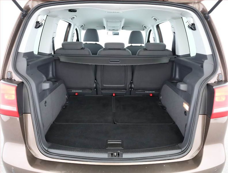 Volkswagen Touran (2012) 1.4 TSI, 7 míst, Serv.kniha - fotka 14 z 15
