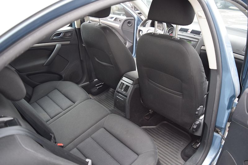 Škoda Octavia (2008) 1.8TSI 118kwELEGANCE KLIMA ALU - fotka 34 z 44