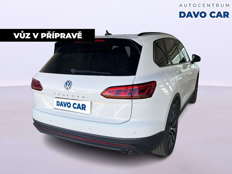 Volkswagen Touareg 3,0 TDI 170 kW Elegance Aut. - fotka 5 z 12