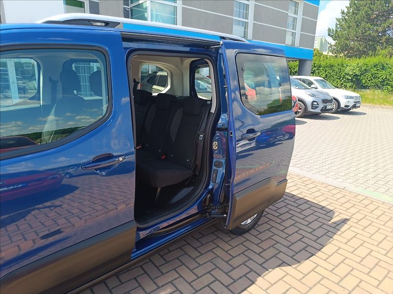 Peugeot Rifter 1,5 BlueHDi Active - fotka 10 z 19
