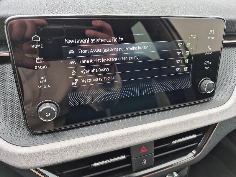 Škoda Scala (2025) Top Selection 1.0 TSI 85kW DSG - fotka 21 z 29