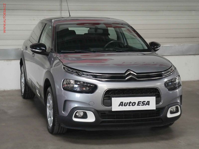 Citroën C4 Cactus (2018) 1.2 PT, 2.maj,ČR, servis - fotografie inzerátu