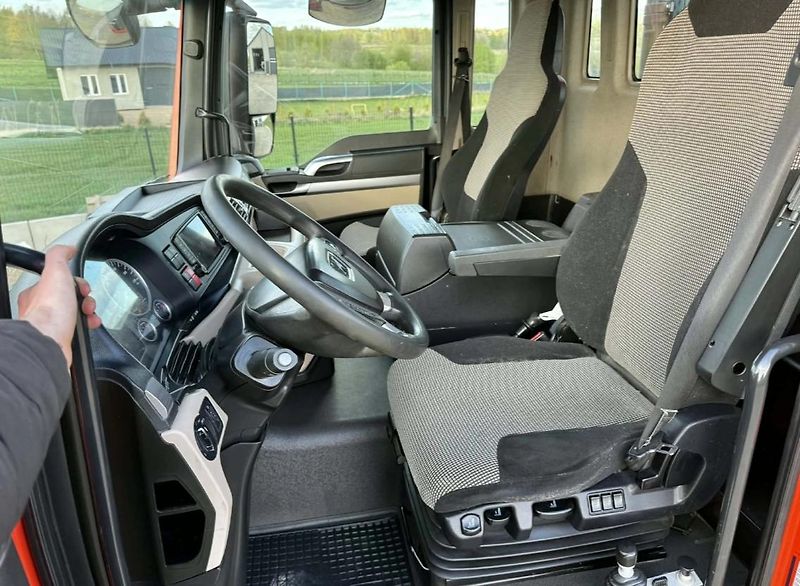 MAN TGS (2018) 35.500 8x4 Bordmatik EURO 6 - fotka 14 z 17