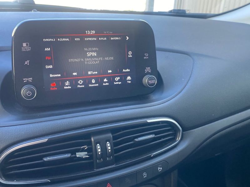 Fiat Tipo (2023) Kombi 1,0 GSE T3 (73kW) Man - fotka 14 z 27