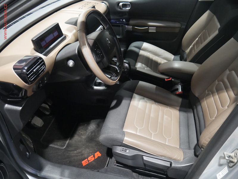 Citroën C4 Cactus (2016) 1.2PT, ČR, Panorama - fotka 9 z 17