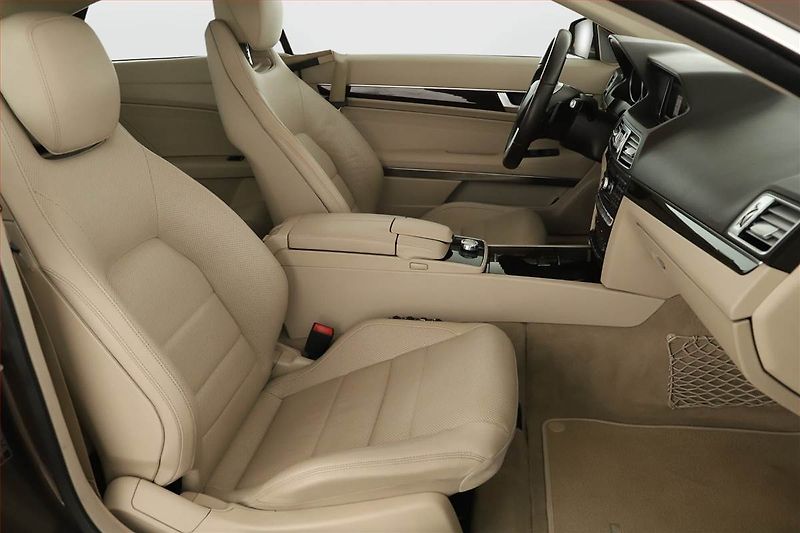 Mercedes-Benz Třídy E (2013) E 350 BlueTEC, Automat, Kůže - fotka 7 z 18