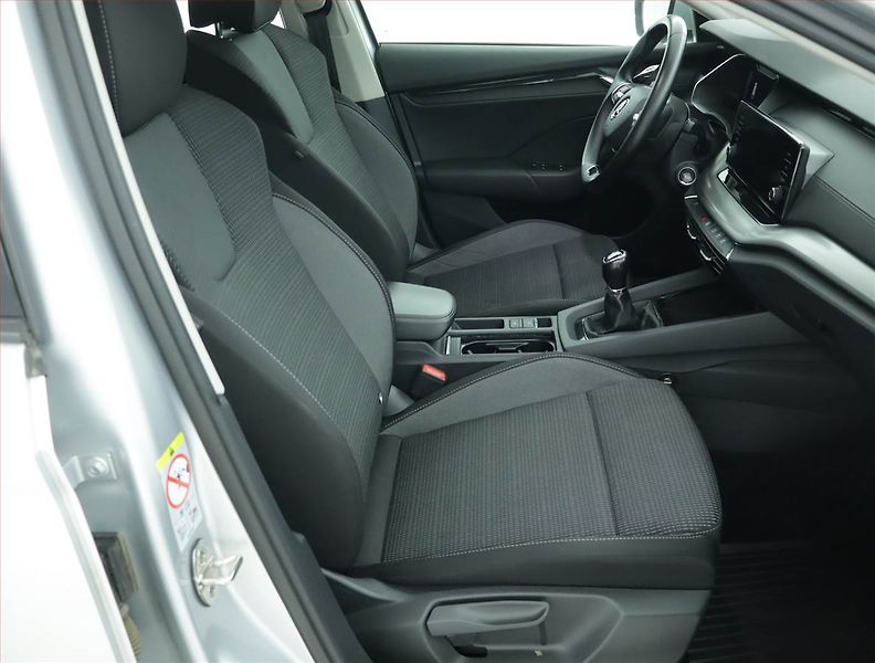 Škoda Octavia (2022) Ambition 2.0 TDI, ČR,1.maj - fotka 9 z 15