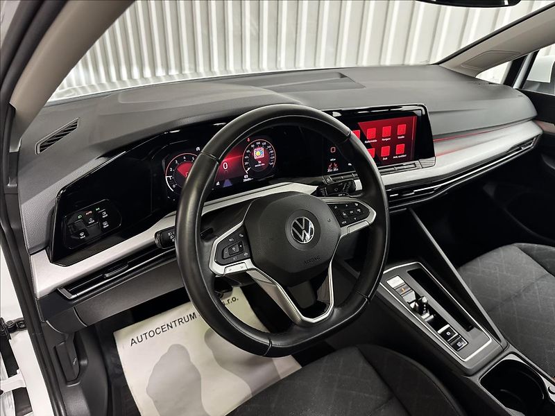 Volkswagen Golf 1.5TGI 96kW DSG ACC 2XKOLA DPH - fotka 16 z 41