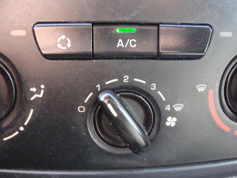 Citroën Berlingo 1.6i, 75 kW,klima,nové rozvody - fotka 19 z 24