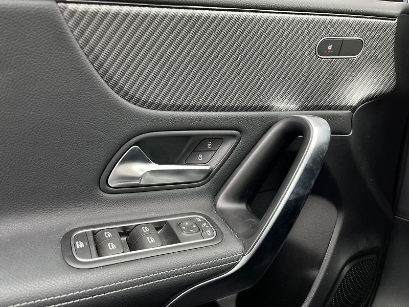 Mercedes-Benz Třídy A Třída A 180 - fotka 11 z 18