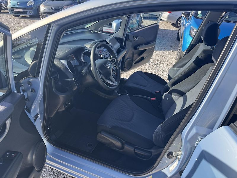 Honda Jazz (2009) 1.2i, 1MAJITEL,82TIS.KM,PĚKNÉ - fotka 16 z 39