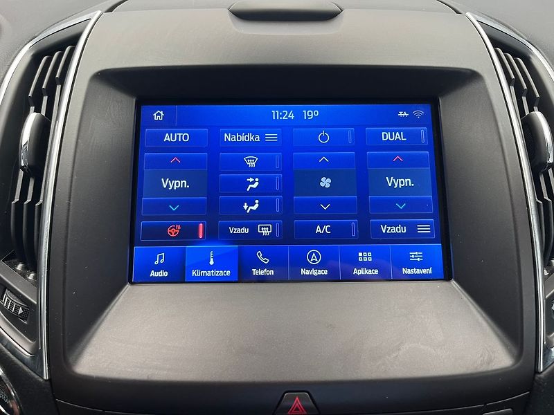 Ford Galaxy 2.0 EcoBlue Titanium 140 kW - fotka 19 z 50