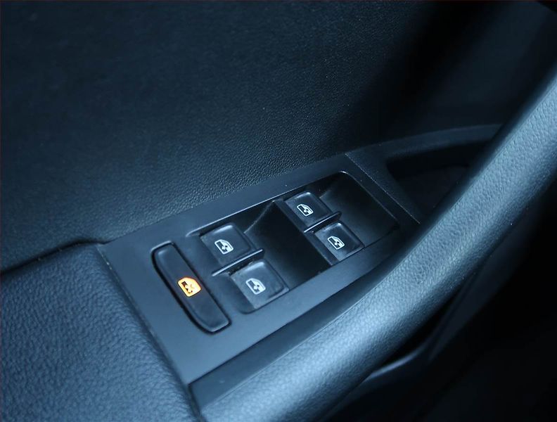 Škoda Octavia (2019) Style 1.5 TSI, Serv.kniha - fotka 18 z 19