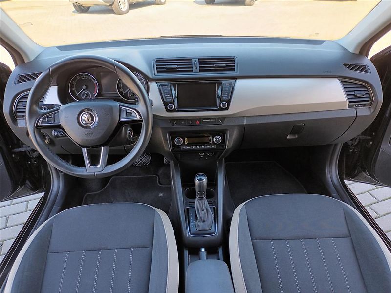 Škoda Fabia 1,0 TSI,81KW,DSG,STYLE,TAŽNÉ, - fotka 11 z 46