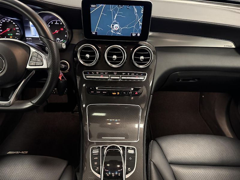 Mercedes-Benz GLC (2017) 350e 4M AMG - fotka 13 z 42