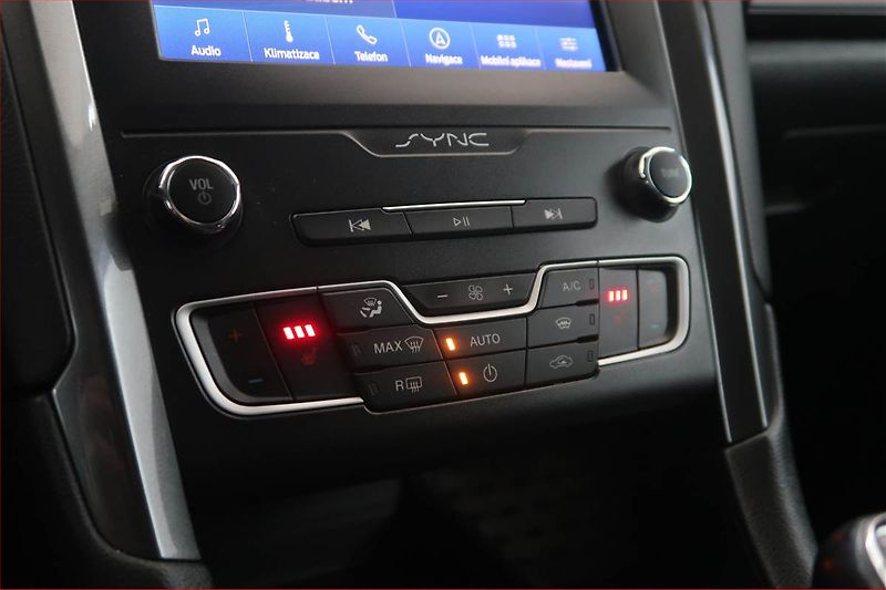 Ford Mondeo (2020) 2.0 EcoBlue, Navi, Tempomat - fotka 13 z 16