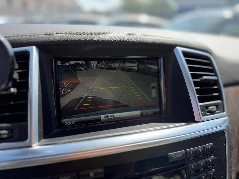 Mercedes-Benz GL 350Cdi, 7míst, Tažné - fotka 12 z 16