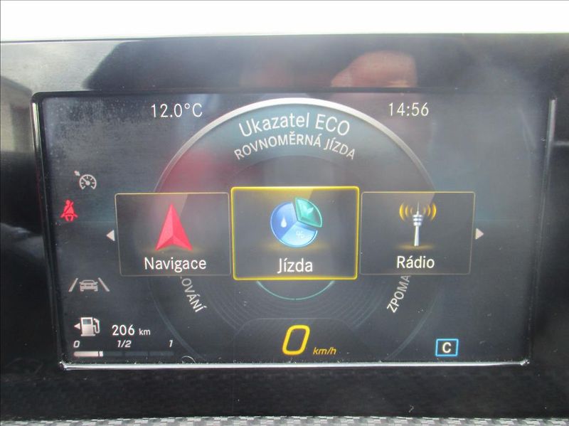 Mercedes-Benz CLA 1,5 180D, digiklima,servis, - fotka 19 z 51