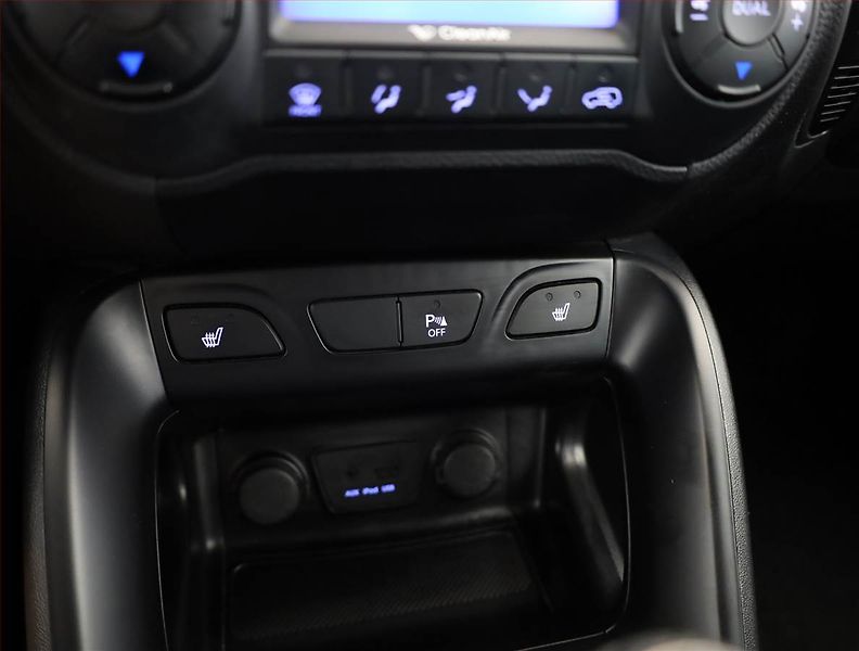Hyundai ix35 (2012) 2.0 CRDi, 4X4, Tempomat - fotka 11 z 15