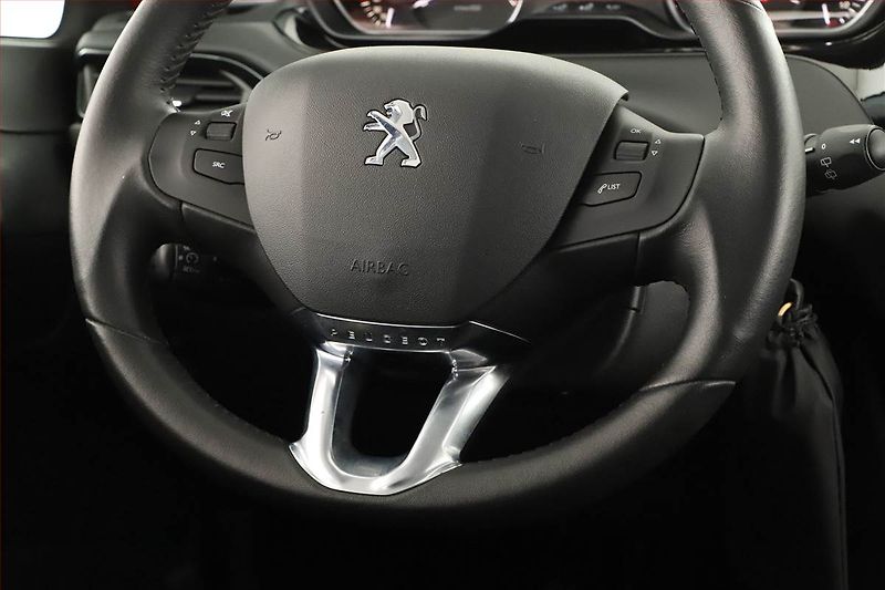 Peugeot 208 (2016) 1.2 PureTech, ČR,1.maj - fotka 15 z 17