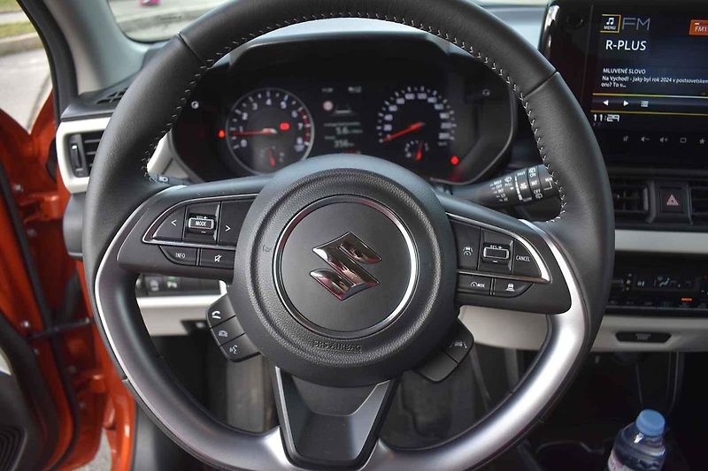 Swift je hlavně městské auto, ale ve verzi 4x4 se s ním dostanete i vysoko do hor.