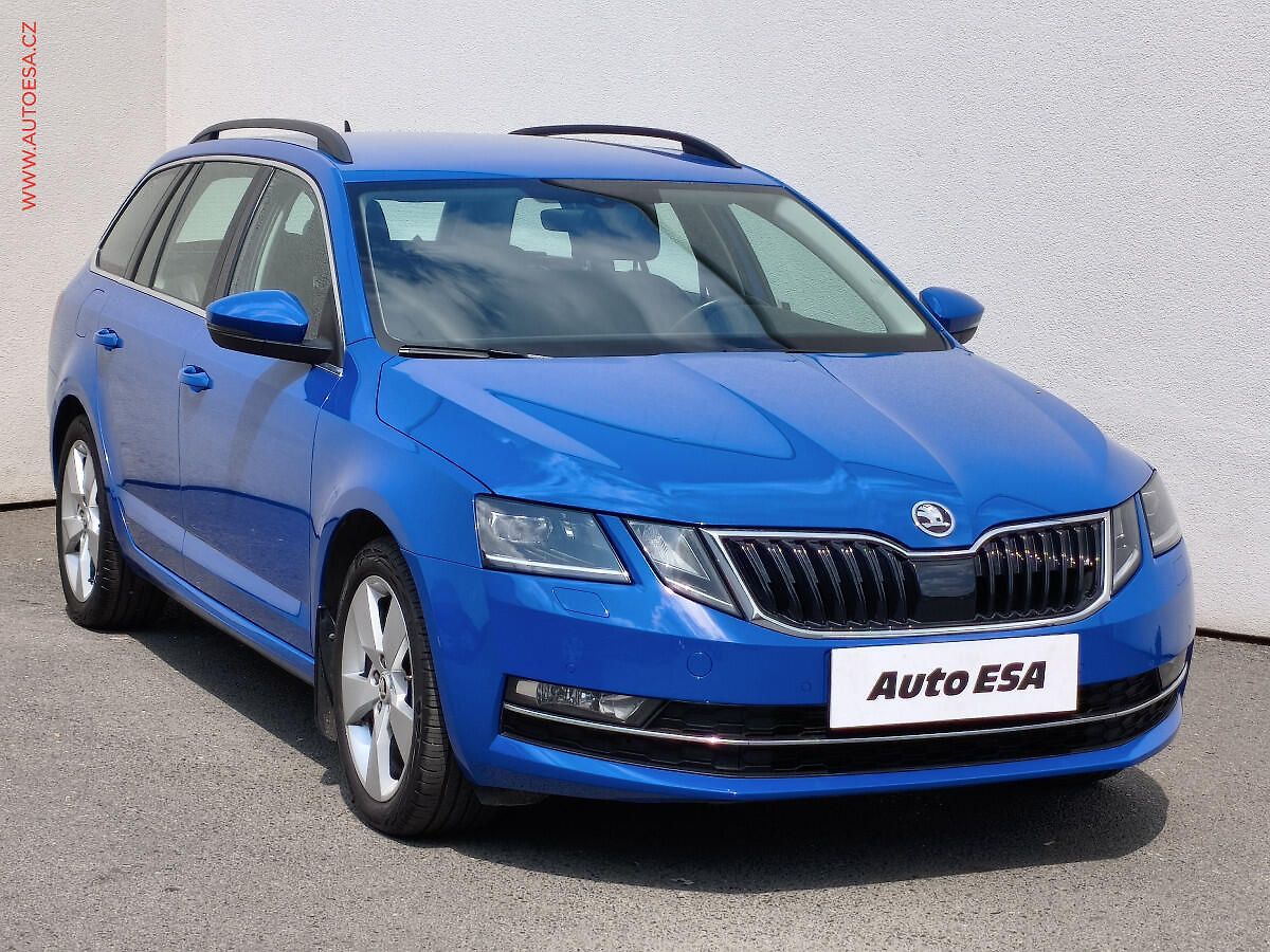 Škoda Octavia 2.0 TDi, ČR, Style, TZ, zmk.
