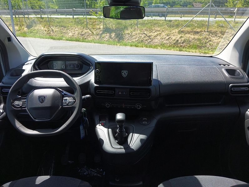 Peugeot Rifter (2026) ACTIVE Turbo 110 MAN6 N1 - fotka 10 z 18