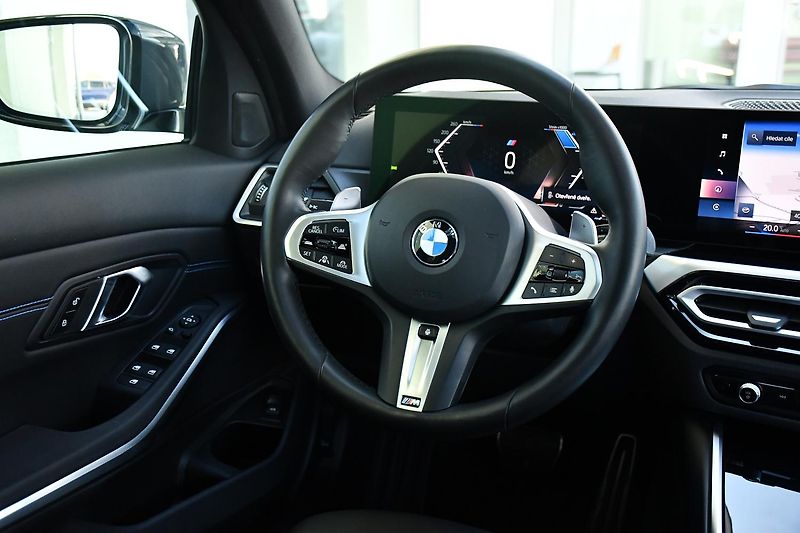 BMW Řada 3 320d xDrive M-SPORT  - fotka 24 z 43