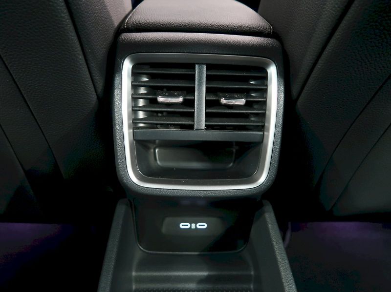 Škoda Octavia (2025) EXCLUSIVE 2.0TDI 110KW DSG TAŽ - fotka 42 z 47