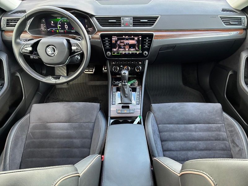 Škoda Superb (2022) SCOUT 2.0TDI 147kW 4x4 DSG DPH - fotka 9 z 11