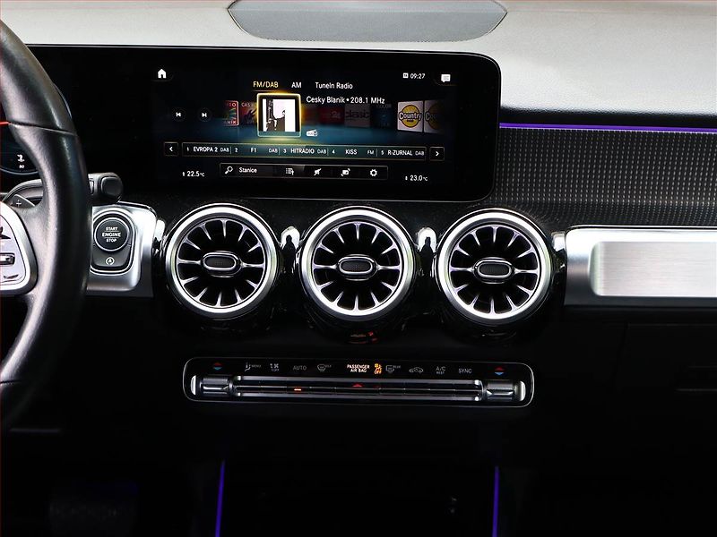 Mercedes-Benz GLB (2021) 200 d 4MATIC - fotka 10 z 21