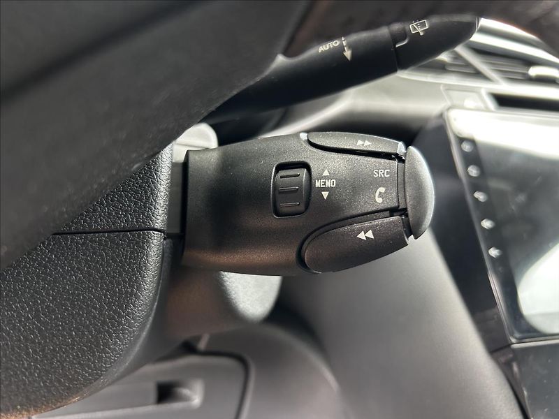 Peugeot 3008 1,6 HDi  Tažné,ALU,Klimatizace - fotka 25 z 43