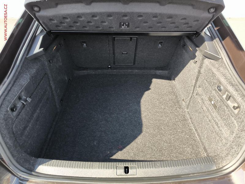 Škoda Superb (2015) 2.0 TDi, Style - fotka 7 z 17