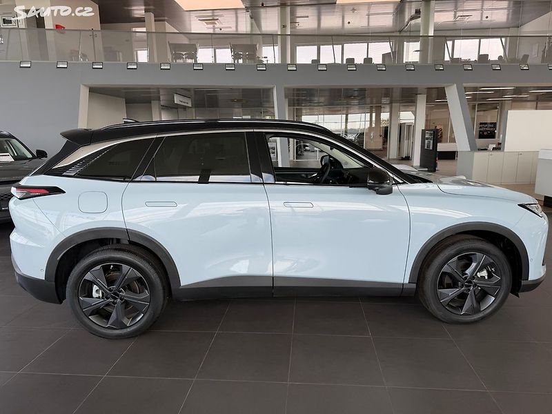 BAIC X55 (2025) ALL IN 130 kW Panorama DCT - fotka 8 z 26
