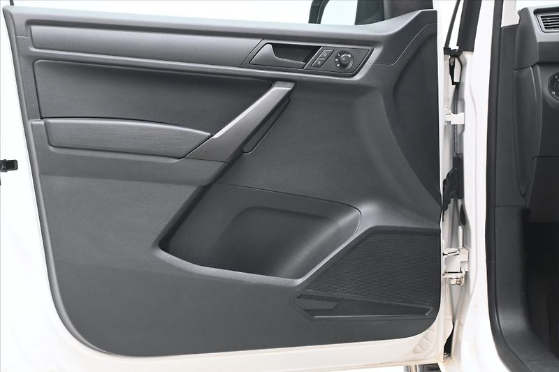 Volkswagen Caddy 2,0 TDI 75 kW MAXI KLIMA Záruk - fotka 22 z 27