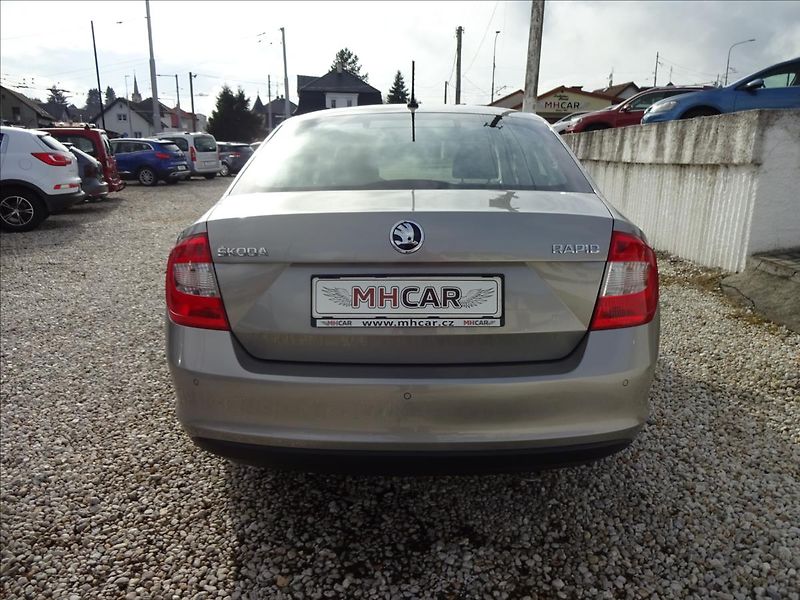Škoda Rapid 1.2TSI 66kW - fotka 6 z 46