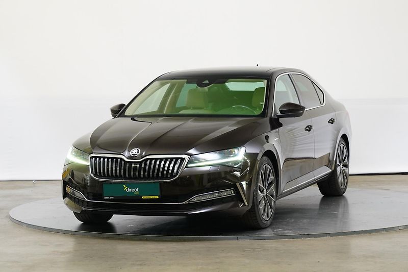 Škoda Superb - fotka 1 z 6