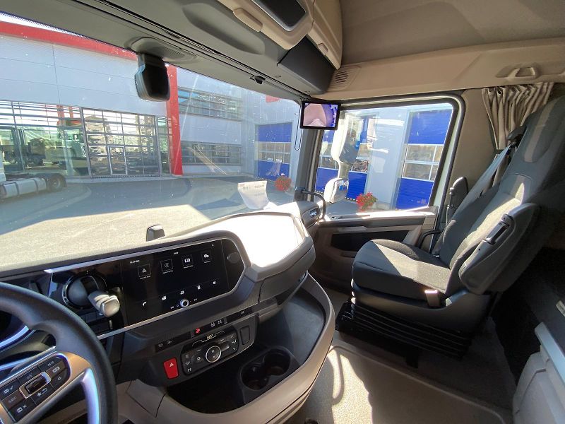 DAF XF n 530 FT STANDART RETARDÉR - fotka 4 z 13
