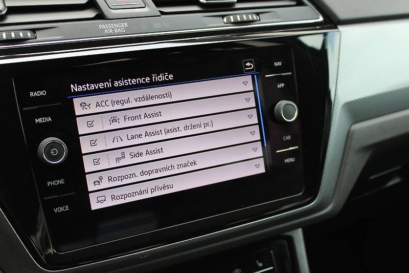 Volkswagen Touran (2022) 2.0 TDI 110kW DSG tažné LED - fotka 9 z 35