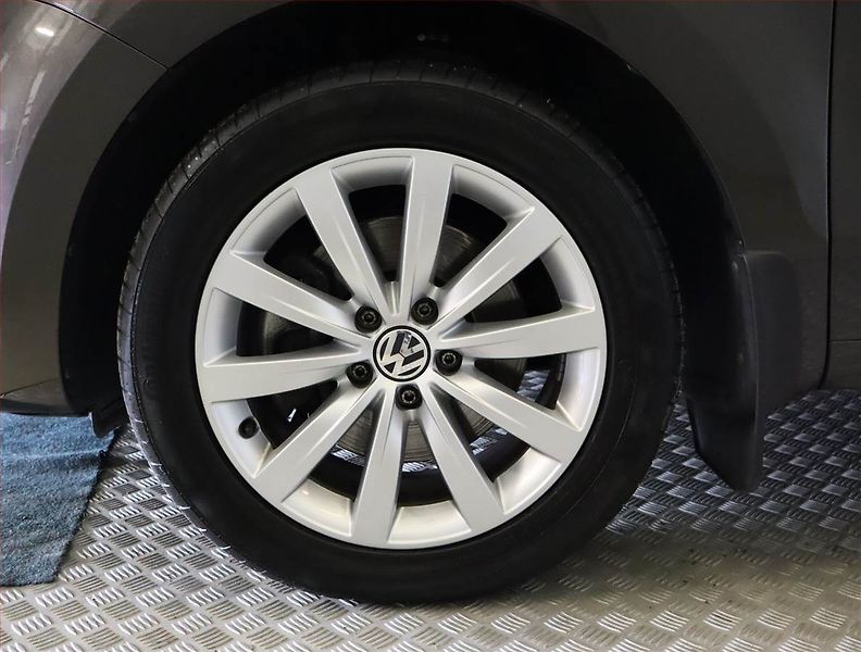 Volkswagen Sharan (2020) 1.4 TSI - fotka 15 z 22