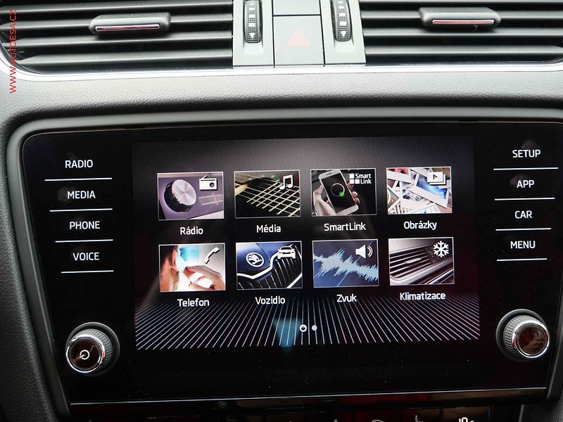 Škoda Octavia (2018) 1.4 TSI, ČR, Style - fotka 22 z 25