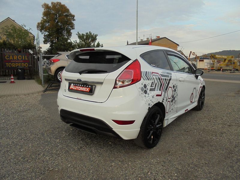 Ford Fiesta (2015) 1.6 TDCI-NAVIGACE-SUPER VÝBAVA - fotka 7 z 11