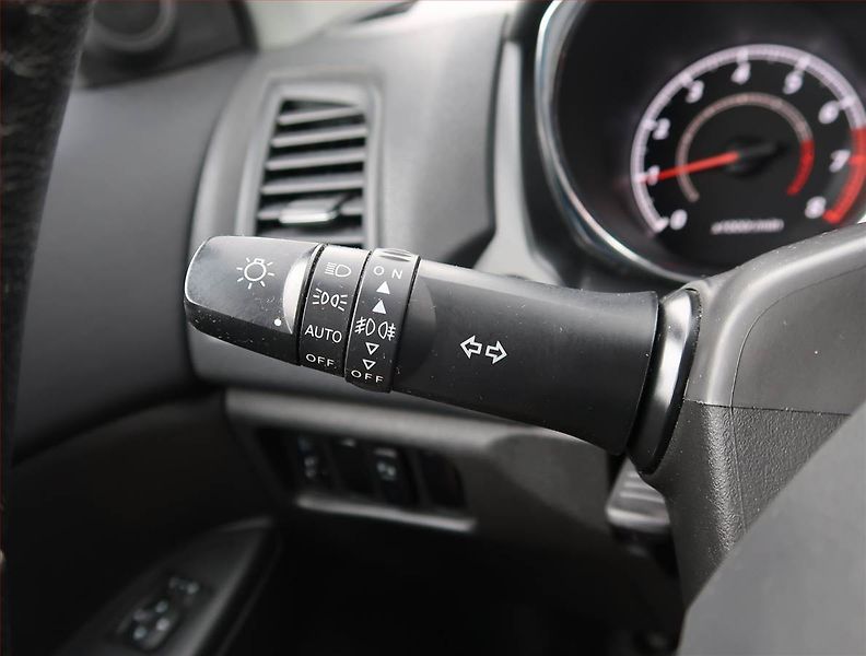 Mitsubishi ASX (2018) Invite 1.6 MIVEC, Tempomat - fotka 16 z 18