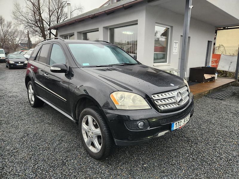 Mercedes-Benz Třídy M 320CDi 4-Matic Harman&Kardon  - fotka 1 z 17
