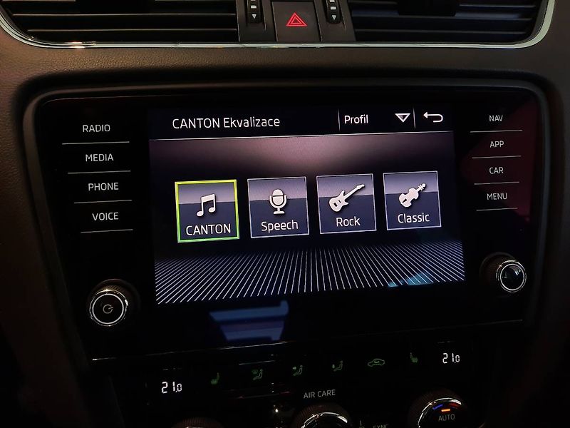 Škoda Octavia (2017) Laurin&Klement 2.0 TDI 4x4 (13 - fotka 21 z 26